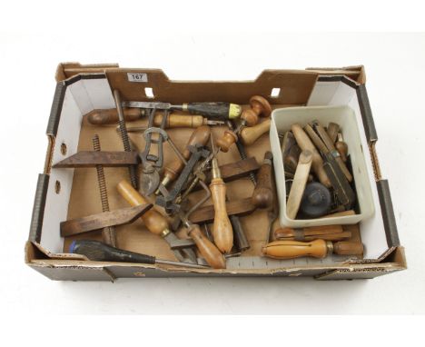 A quantity of small tools G 