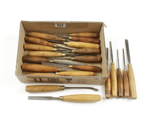 21 carving tools by ADDIS G+ 