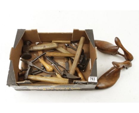 A quantity of cobblers hammers and tools G+ 