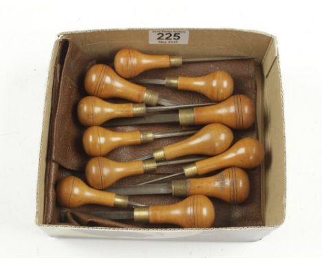A set of 12 block makers carving tools by MARPLES G++