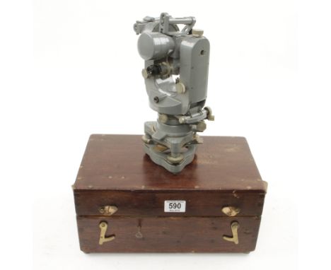 A surveyors level and telescope by COOKE TROUGHTON & SIMS in orig lockable box G+ 