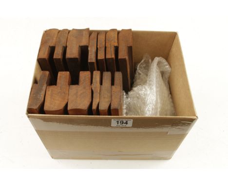 A part set of 13 H & R moulders by D KIMBERLEY G 