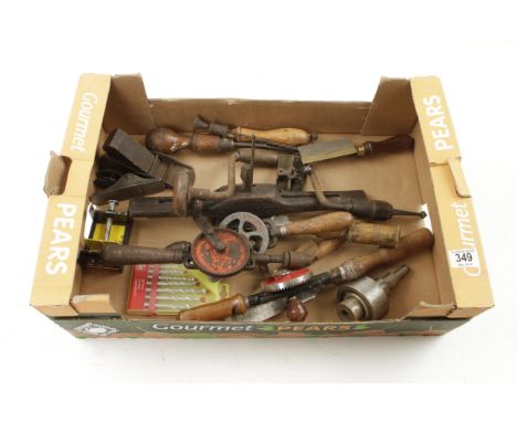 A box of tools G 