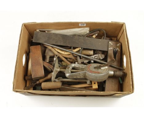 A box of tools G 