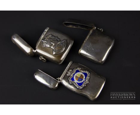 A silver vesta, the front embossed with Edward VII and Queen Alexandra, makers mark for Deakin &amp; Francis, Birmingham 1901