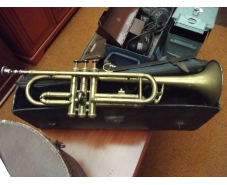 Vintage brass trumpet in a (original) case