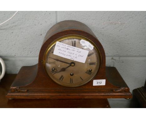 Vintage Benson and Co Oak mantel clock - working order with key