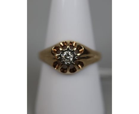 Gents 9ct gold diamond set ring - Size: R 