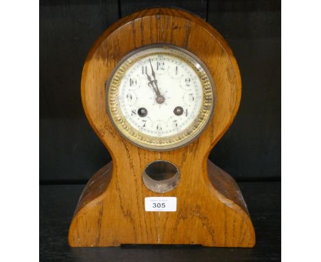 Oak cased mantel clock 