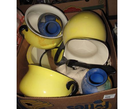 Box of assorted china to include: Crown Devon Fieldings jug and basin set; pair of pottery Art Deco design baluster vases etc