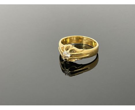 An 18 carat gold and diamond set ring, approx size K, 4.2g
