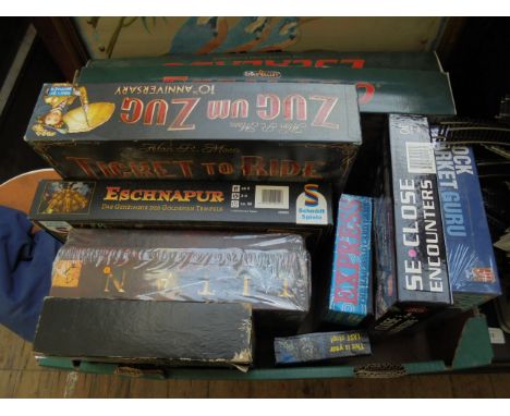 9 board games incl. Chad Valley Escalado, Eschnapur, Ticket to Ride, Titan, The Game of Shakespeare, Stockmarket Guru, Expres