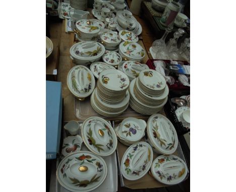 Very large collection of Royal Worcester flameproof porcelain 'Evesham' patterned crockery incl. dinner, dessert and side pla