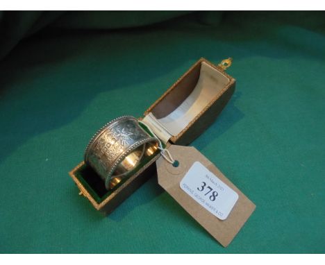 Silver napkin ring in original case (Sheffield 1914)