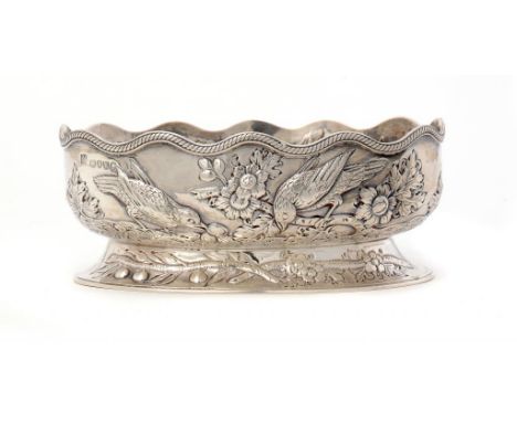 A VICTORIAN SILVER BOWL  chased with birds in branches, 16cm w, by The Goldsmiths & Silversmiths Co Ltd,  London 1885, 6ozs 1