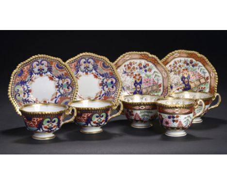 A GROUP OF FLIGHT, BARR & BARR GADROONED JAPAN PATTERN TEAWARE, C1820  comprising a trio cup and saucer and a pair of cups an