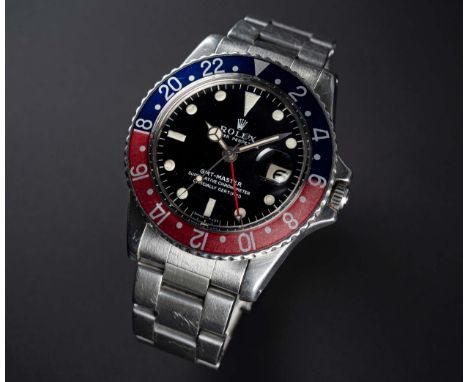 A RARE GENTLEMAN'S STAINLESS STEEL ROLEX OYSTER PERPETUAL GMT MASTER BRACELET WATCHCIRCA 1967, REF. 1675 WITH "LONG E" MATT D