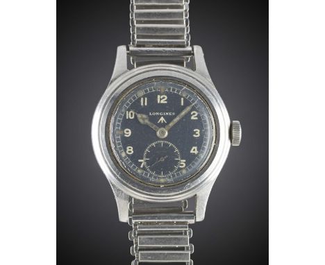 A GENTLEMAN'S STAINLESS STEEL BRITISH MILITARY LONGINES W.W.W. BRACELET WATCH CIRCA 1940s, PART OF THE "DIRTY DOZEN"Movement: