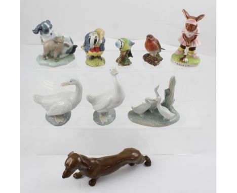 A mixed lot of ceramics to include four pieces of Lladró Nao, one modelled as a puppy and cat, the other three as geese, a Be