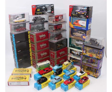 A large tray containing a quantity of mixed modern issue diecast by predominantly Corgi, Lledo Days Gone, and Solido, mixed e