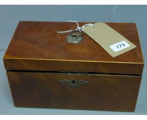 A 19th century mahogany tea caddy, H.15 W.28 D.15cm 