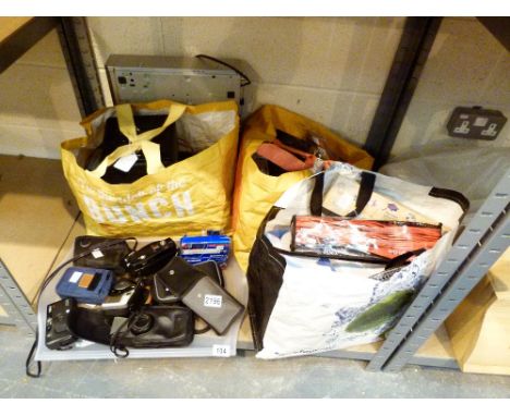 Quantity of electrical items including Rolson amber car warning light and digital cameras