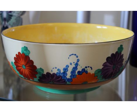 A Clarice Cliff 'GayDay' pattern bowl, 24cm in diameter 