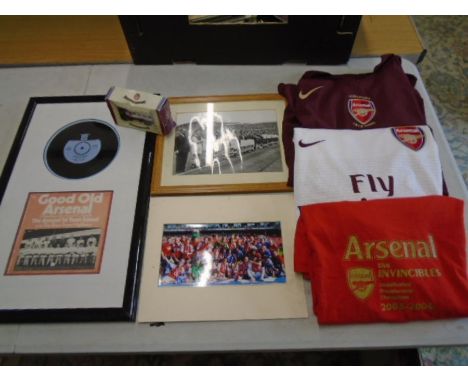 Arsenal Football Club Memorabilia including frames prints, Oxford die cast bus, 'Good Old Arsenal' framed record, 2 football 