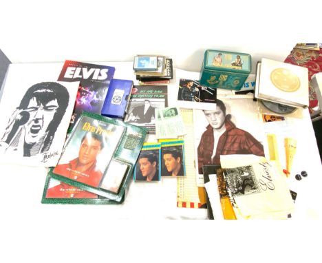 Selection of Elvis Presley Memorabilia includes Gift bags, Post cards etc 