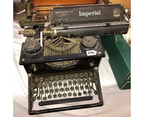 VINTAGE IMPERIAL BLACK ENAMEL TYPEWRITER