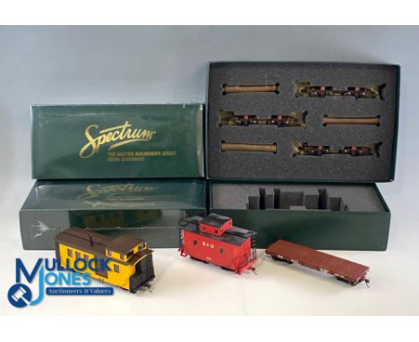 Spectrum Bachmann Master Railroader Series On30 Rolling Stock, to include Gondola 27211, tank car 27199, logging and mining c