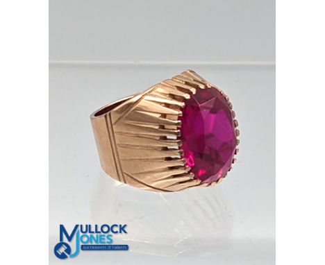 c1980 Soviet Union large 15ct Gold Gents Ring with factory made large ruby stone, marked with Hammer &amp; Sickle 583, total 