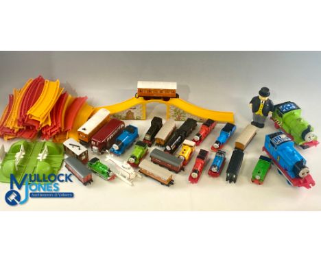 Thomas The Tank Engine Ertl Hornby Trains Diecast Vehicles / Track, 3 Hornby battery powered trains, a mixed lot of diecast E