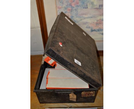 METAL CASE CONTAINING VINTAGE SLIDE PROJECTOR