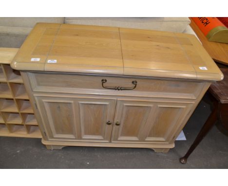 MODERN LIGHT WOOD FINISH SERVING SIDEBOARD WITH FOLDING TOP
