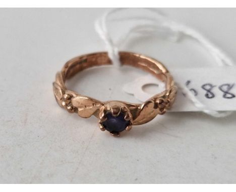 A fancy ring set with stone 9ct size P 3.1 gms