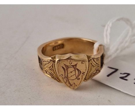 A VICTORIAN GOLD MEMORIAL RING 18CT GOLD SIZE M 4.1 GMS