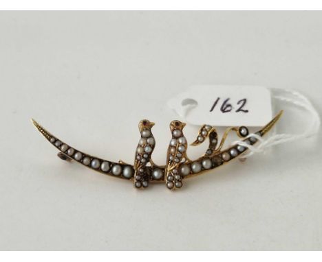 A Edwardian brooch with birds cabochon ruby and pearls AF 15ct gold 55mm 3.6 gms