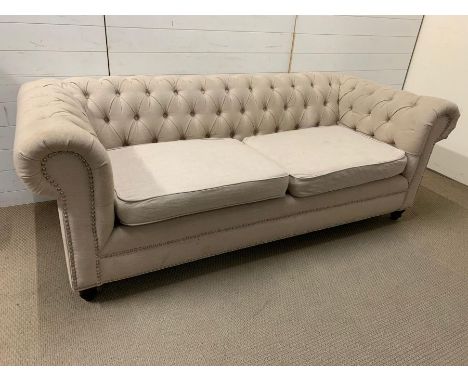 A linen style upholstery button back chesterfield sofa (H75cm W220cm D95cm)