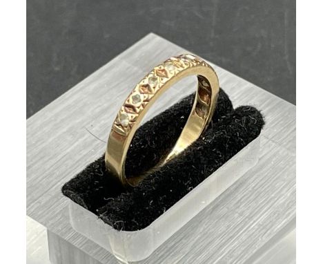 9ct gold 1/2 eternity ring (approximate weight 2g) Size L1/2