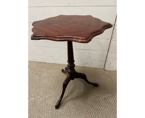 A lamp table or wine table (H36cm)