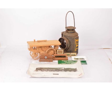 Adlake signal lamp Atlas Editions static models with posters resin models and other collectables (qty), comprising Adlake Non
