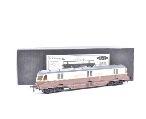 WJ Vintage 0 Gauge GWR chocolate and cream Parcels Railcar No 34, in original box, E, box VG
