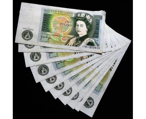 Banknotes.  United Kingdom. One Pound. Page. (BE85C) 10W 313635 to …644 consecutive. Top & bottom notes some light marks and 