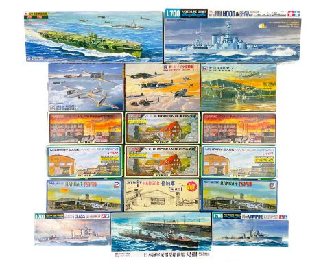 Un-made Plastic Model Kits.  Pit-Road / Tamiya 1:700 scale x17  Comprising:Pit Road - Sky Wave: Hangar x3; Military Base (war