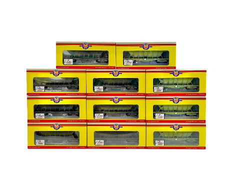 Hattons - Oxford Rail "00" ICI Hopper Wagons (x11) A collection of 11 different ICI hopper wagons - a mixture of weathered an