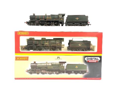 GWR / BR (WR) "00" Passenger Locomotives "Castle" class (3 engines)  Comprising: Hornby -R 2424 No. 5074 "Hampden Castle"R 28