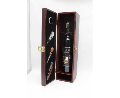 Qiz Qalasi 2006, Ganja Sharab, bespoke wooden box with wine tools, 1 bottle