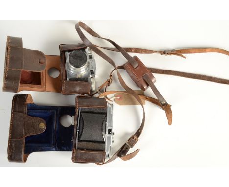 A Paxette rangefinder camera by Braun and a Voigtlander Vito II camera each with leather ever-ready case.