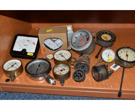 A GROUP OF VARIOUS INSTRUMENTS, to include a Mercer Type 40 Dial Test Indicator, a German map measuring device, voltmeters, a